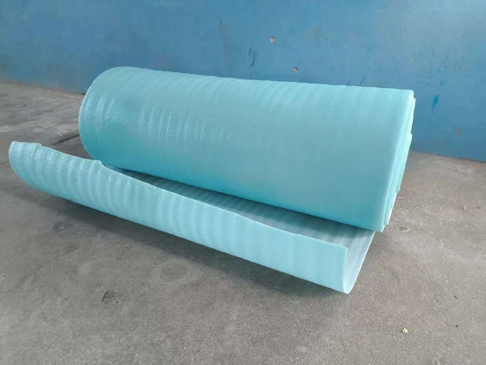 Subcapa aislante reflectante de espuma